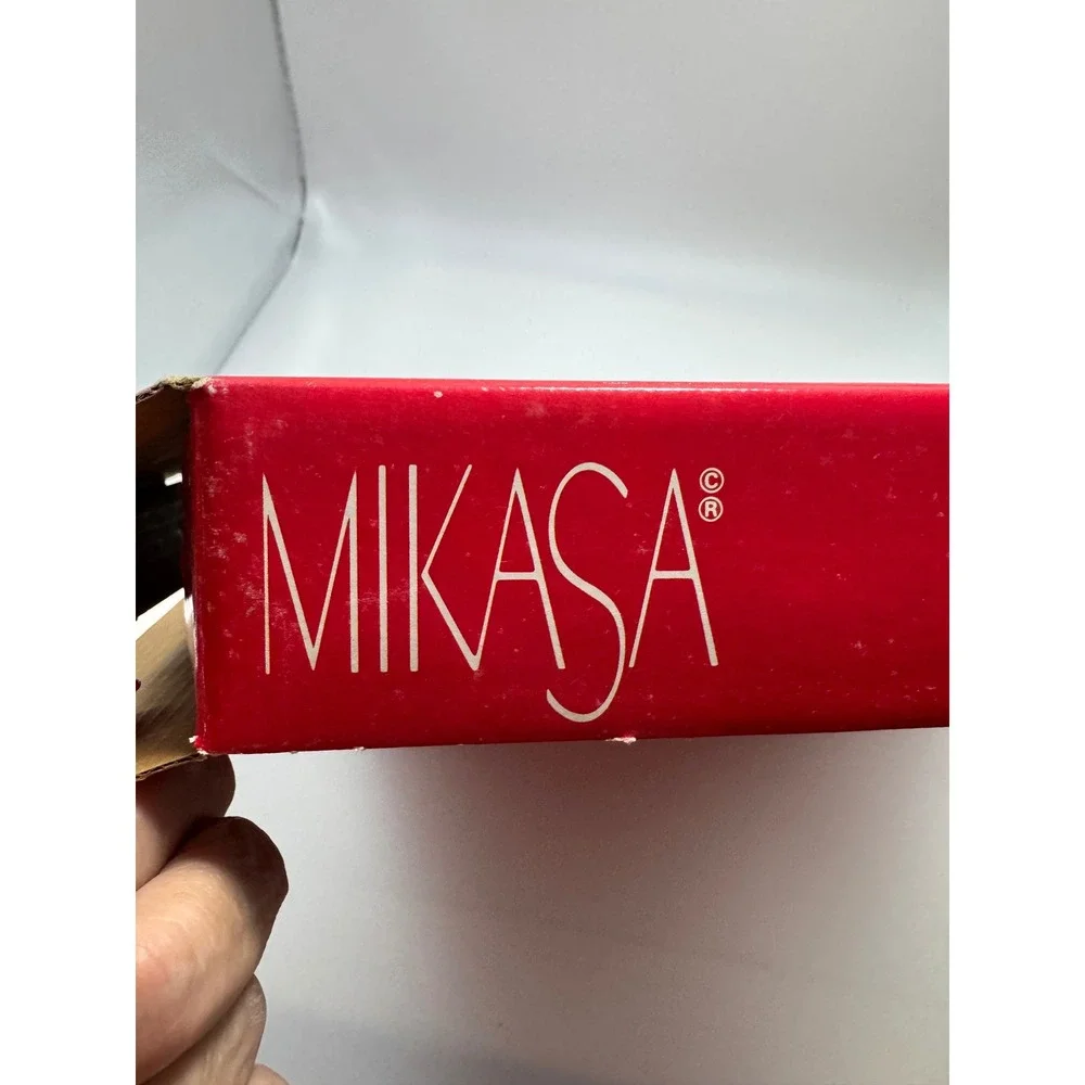 Mikasa Christmas Story Bon Bon Plate SA 600/902 Frosted Glass 9.75